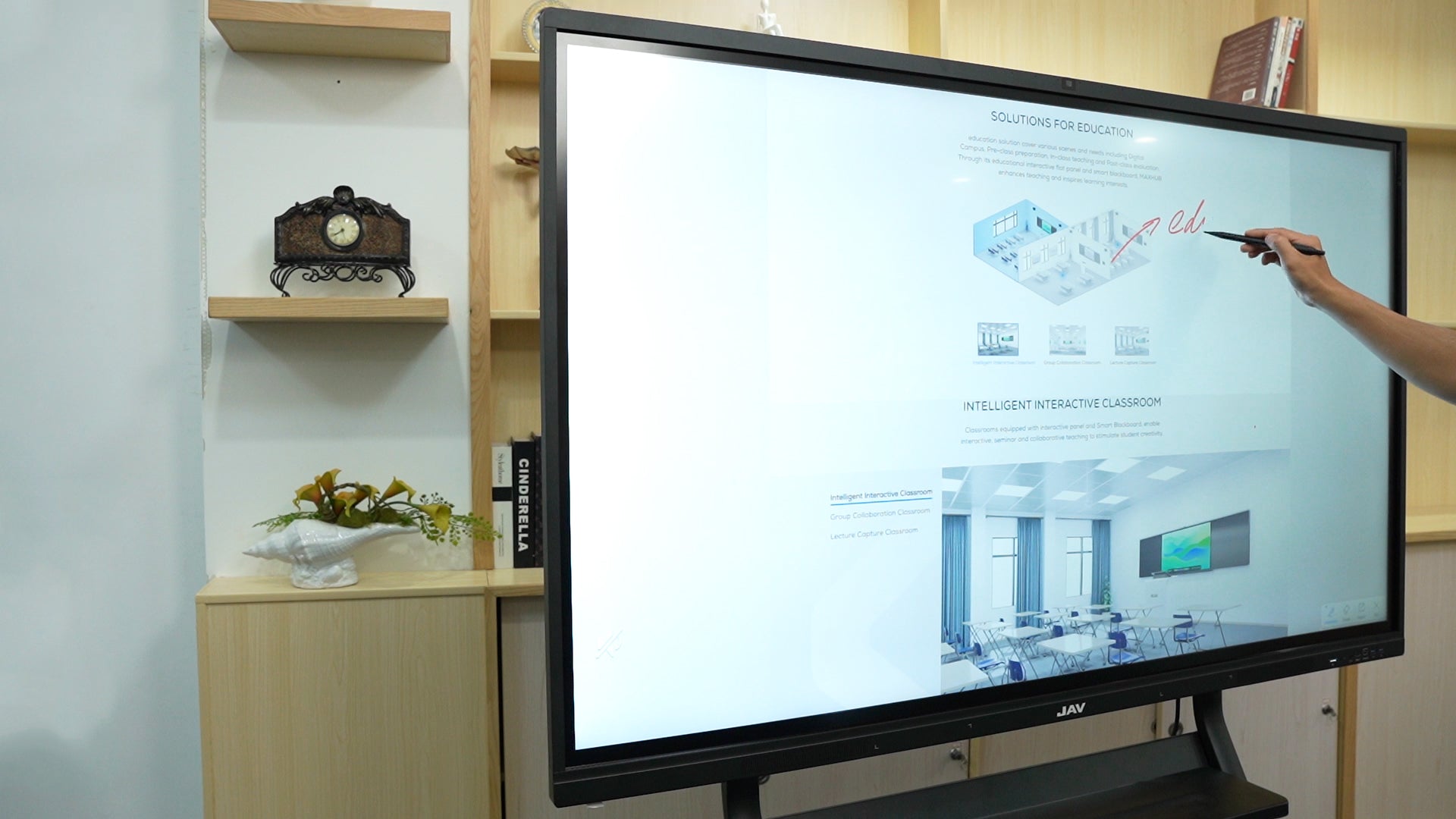 Video laden: Here&#39;s a customer sharing his experience of using the JAV Smart Board. Check it out!